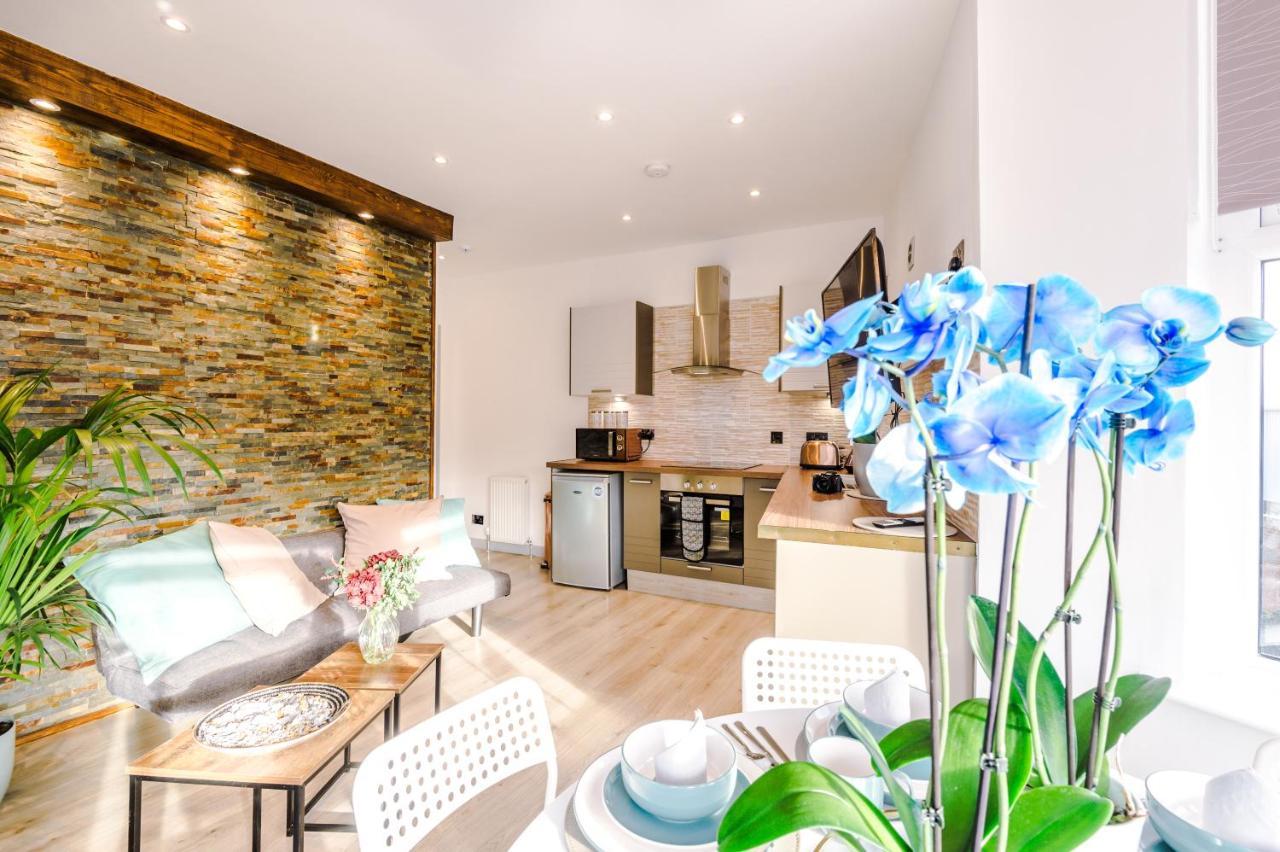Empire Blackpool Apartments - Dickson Road エクステリア 写真